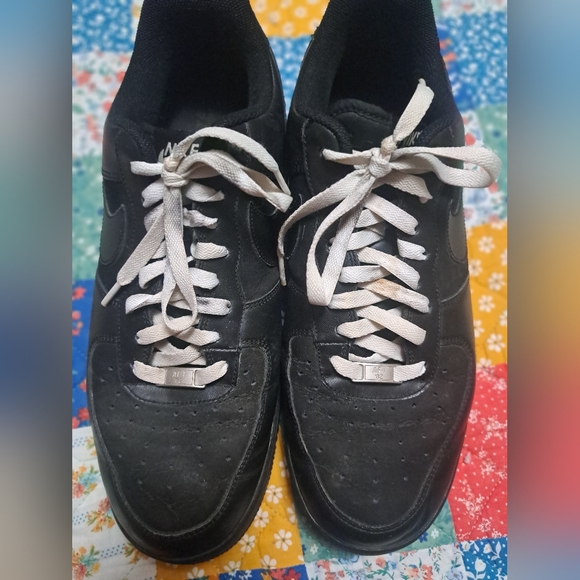 Nike Black Air Force One Lows '07 Men's Sneakers Size 13 - Picture 4 of 7